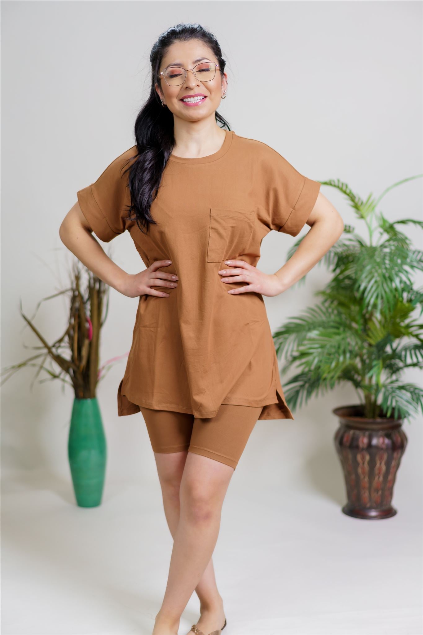 SLEEK ROUND NECK BIKER SHORTS SET