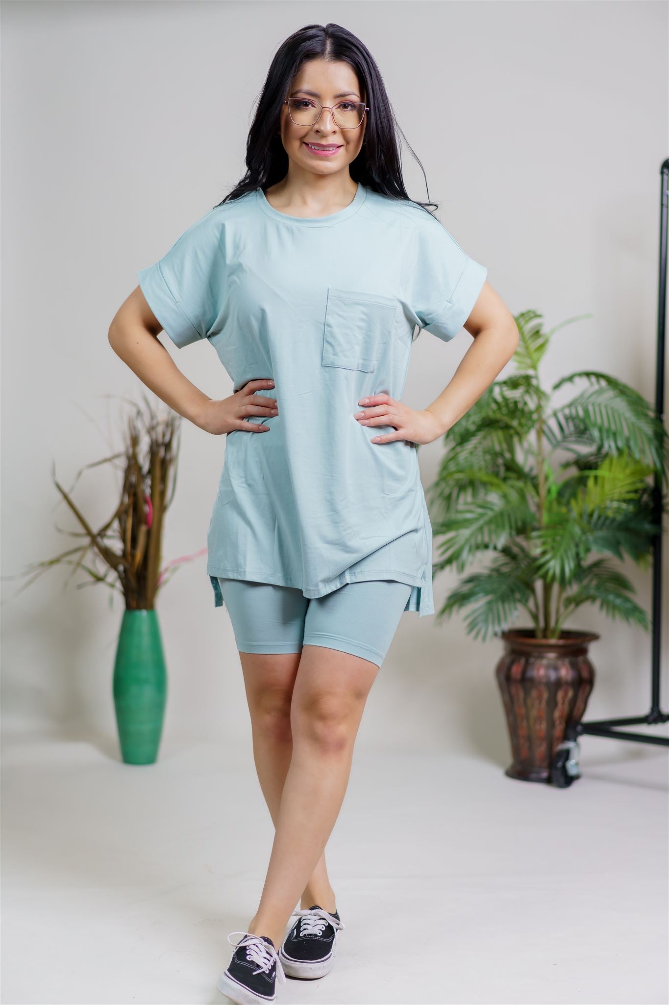 SLEEK ROUND NECK BIKER SHORTS SET
