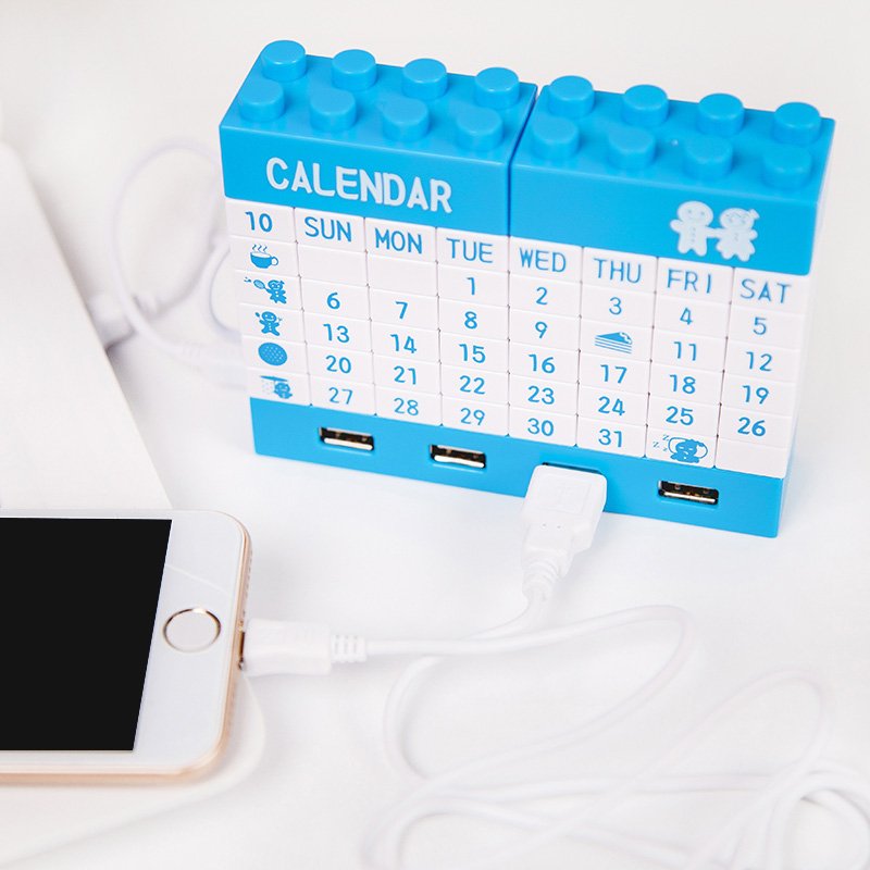 4-Port USB Hub Blocks Calendar